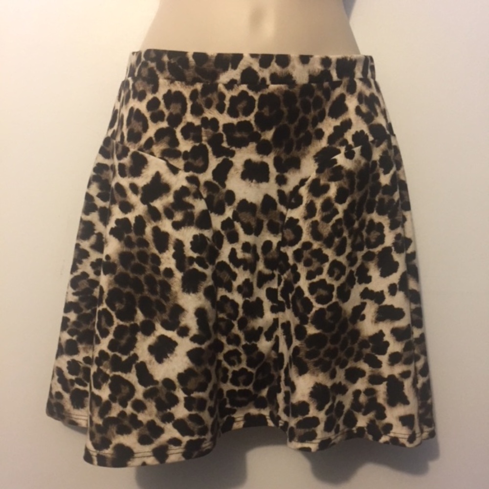 **2/$20** Soprano Women's Size Small Animal Print Skirt